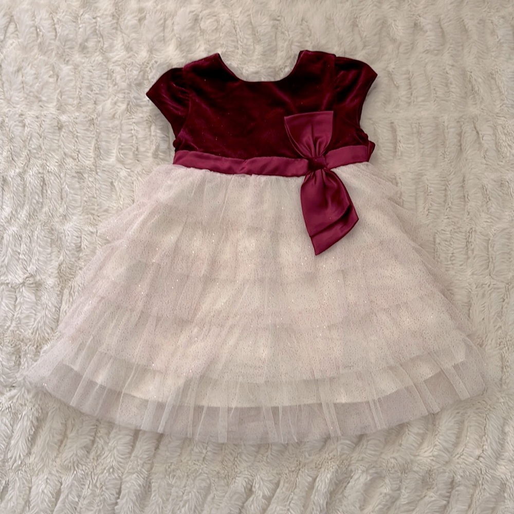 Toddler girl dress size 2T.